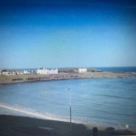 Beach Front Apt Portballintrae , Bushmills Close To Royal Portrush Golf Club Eksteriør billede